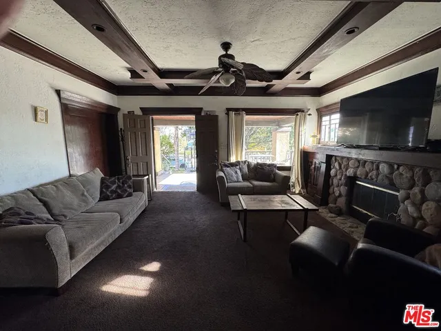 $3,500 | 147 North Dillon Street, Los Angeles, CA 90026