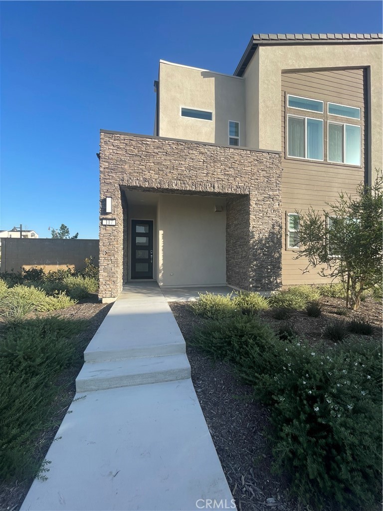 117 Proctor Irvine, CA 92618 - Photo 2 of 12