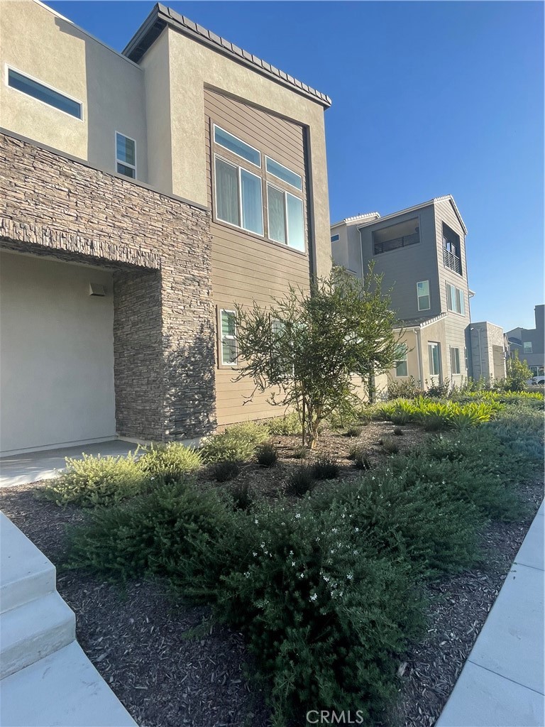 117 Proctor Irvine, CA 92618 - Photo 3 of 12