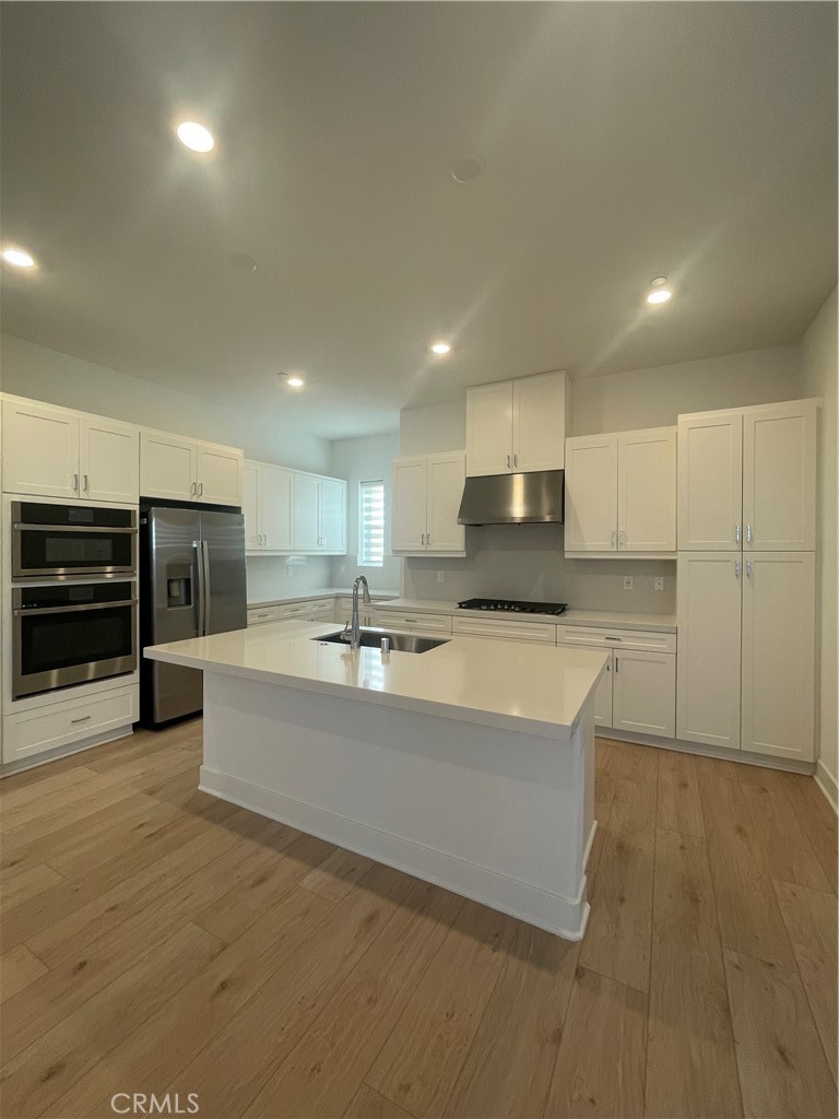 117 Proctor Irvine, CA 92618 - Photo 5 of 12