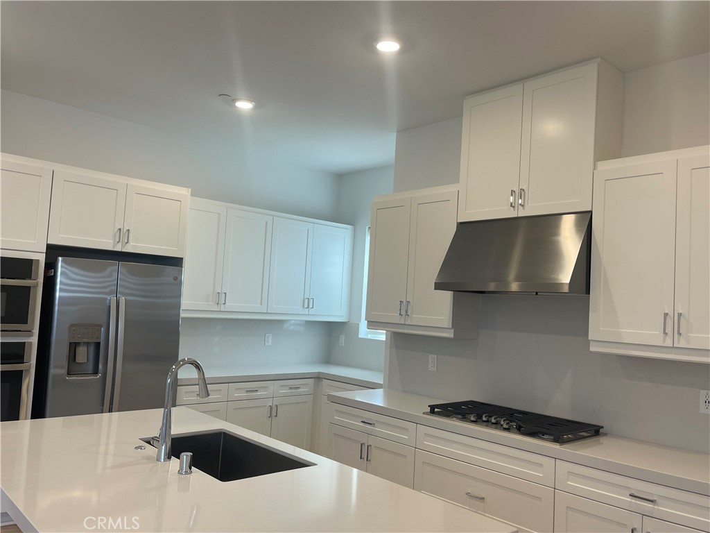 117 Proctor Irvine, CA 92618 - Photo 6 of 12