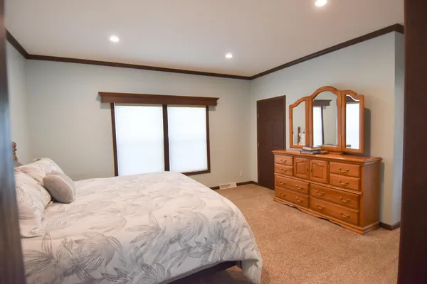 $749,900 | 39949 Sunset Shores Road Southeast, Mentor, MN 56736