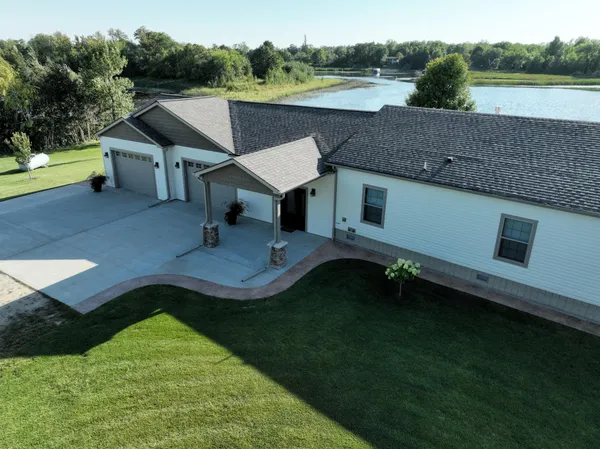 $749,900 | 39949 Sunset Shores Road Southeast, Mentor, MN 56736