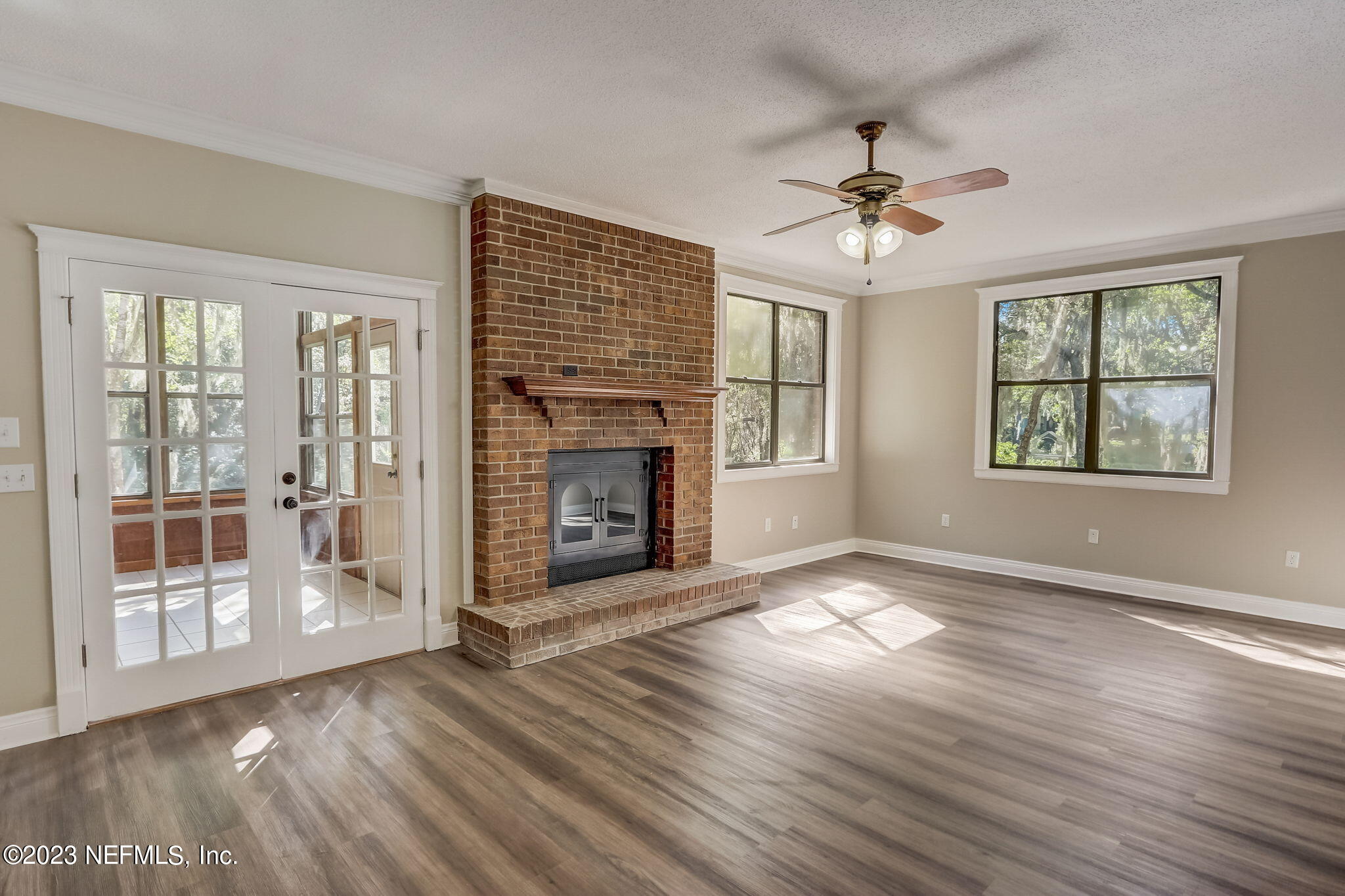 10263 Scott Mill Road Jacksonville, FL 32257 - Photo 3 of 21 Family room