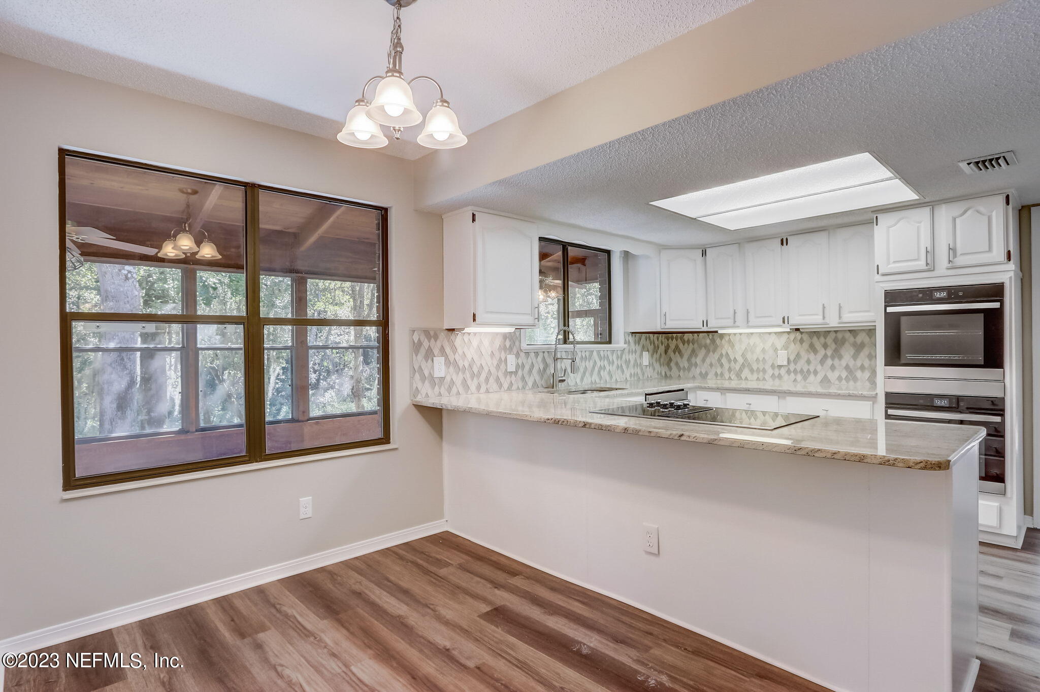 10263 Scott Mill Road Jacksonville, FL 32257 - Photo 5 of 21 Breakfast nook/kitchen