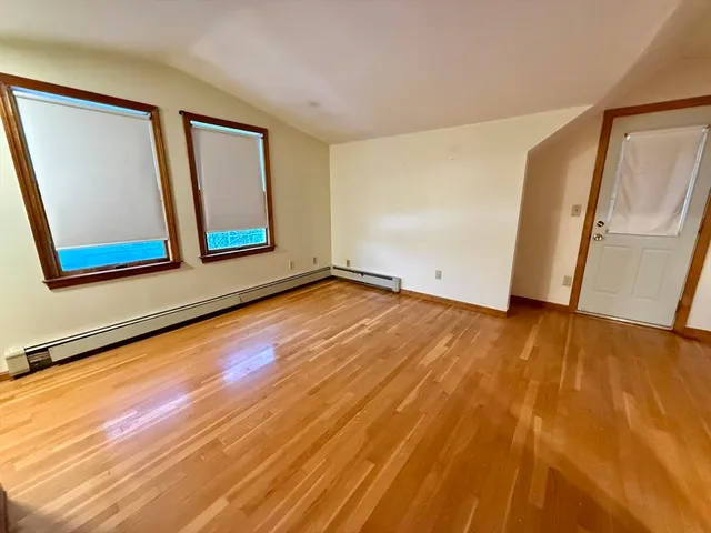 $2,300 | 12 Keenan Street, Unit 3, Watertown, MA 02472