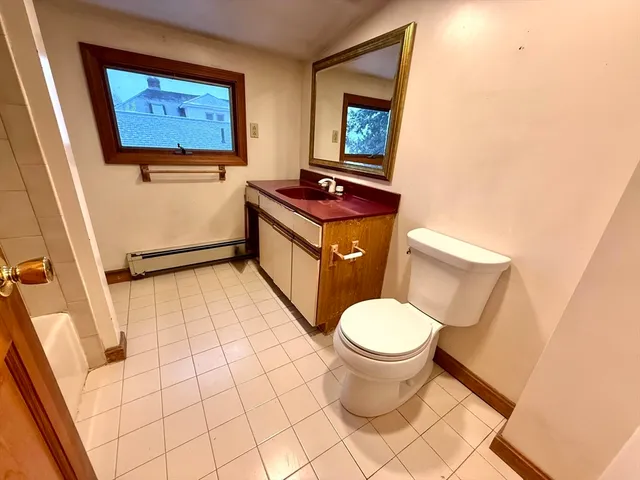 $2,300 | 12 Keenan Street, Unit 3, Watertown, MA 02472