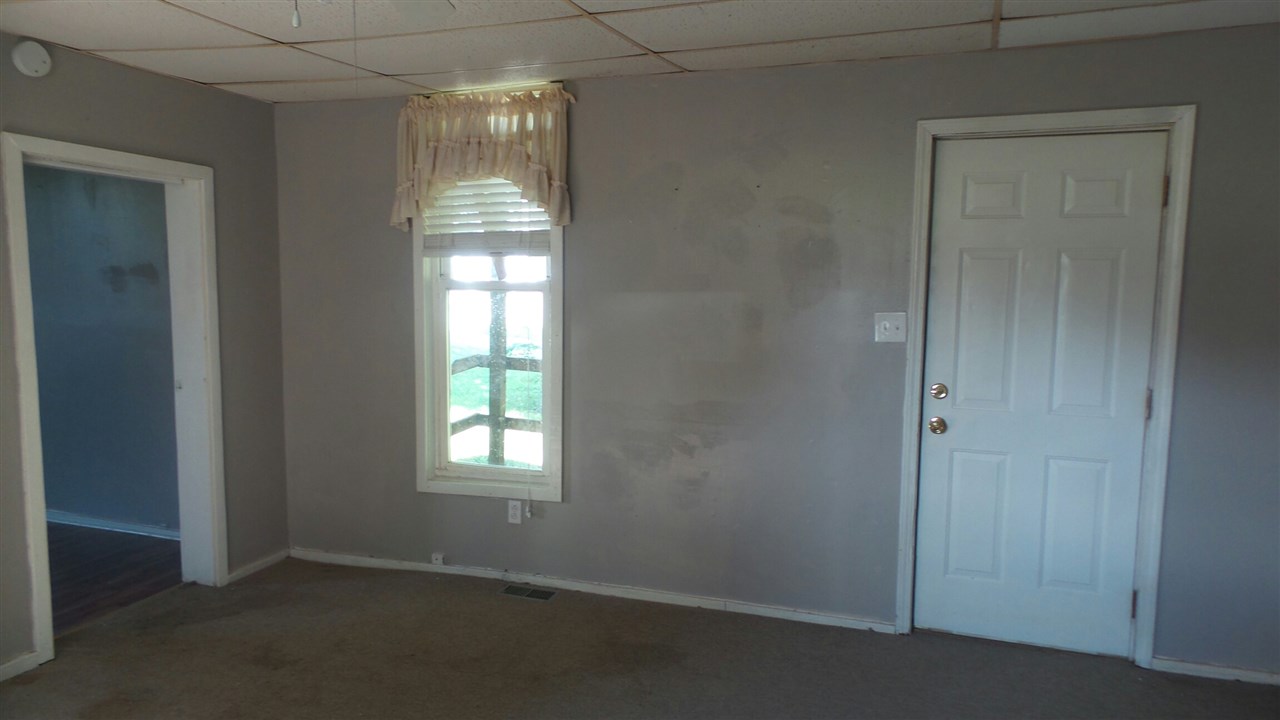 2215 Oakgrove Road Washington, IN 47501 - Photo 3 of 7 Gallery Image 3