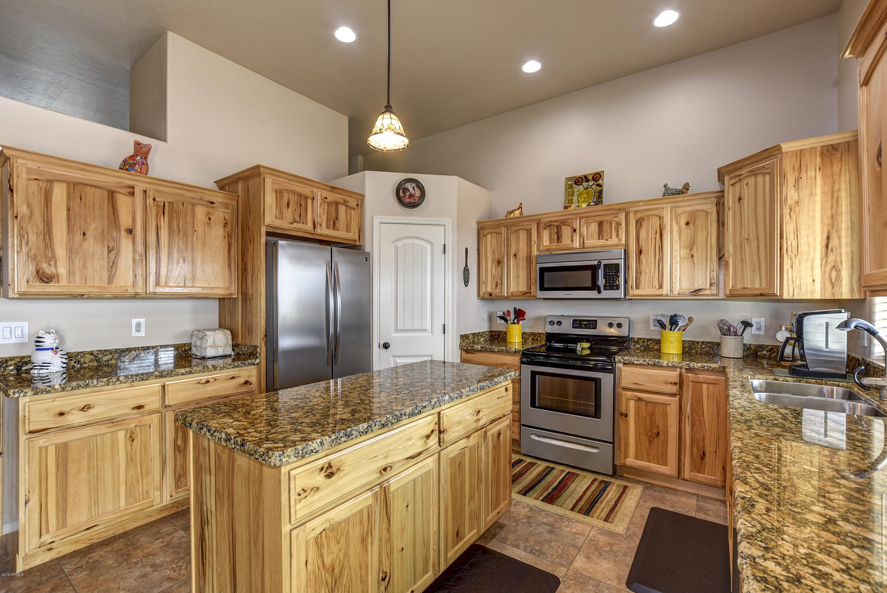 9375 East Hunters Ranch Road Prescott Valley, AZ 86315 - Photo 21 of 43 Kitchen
