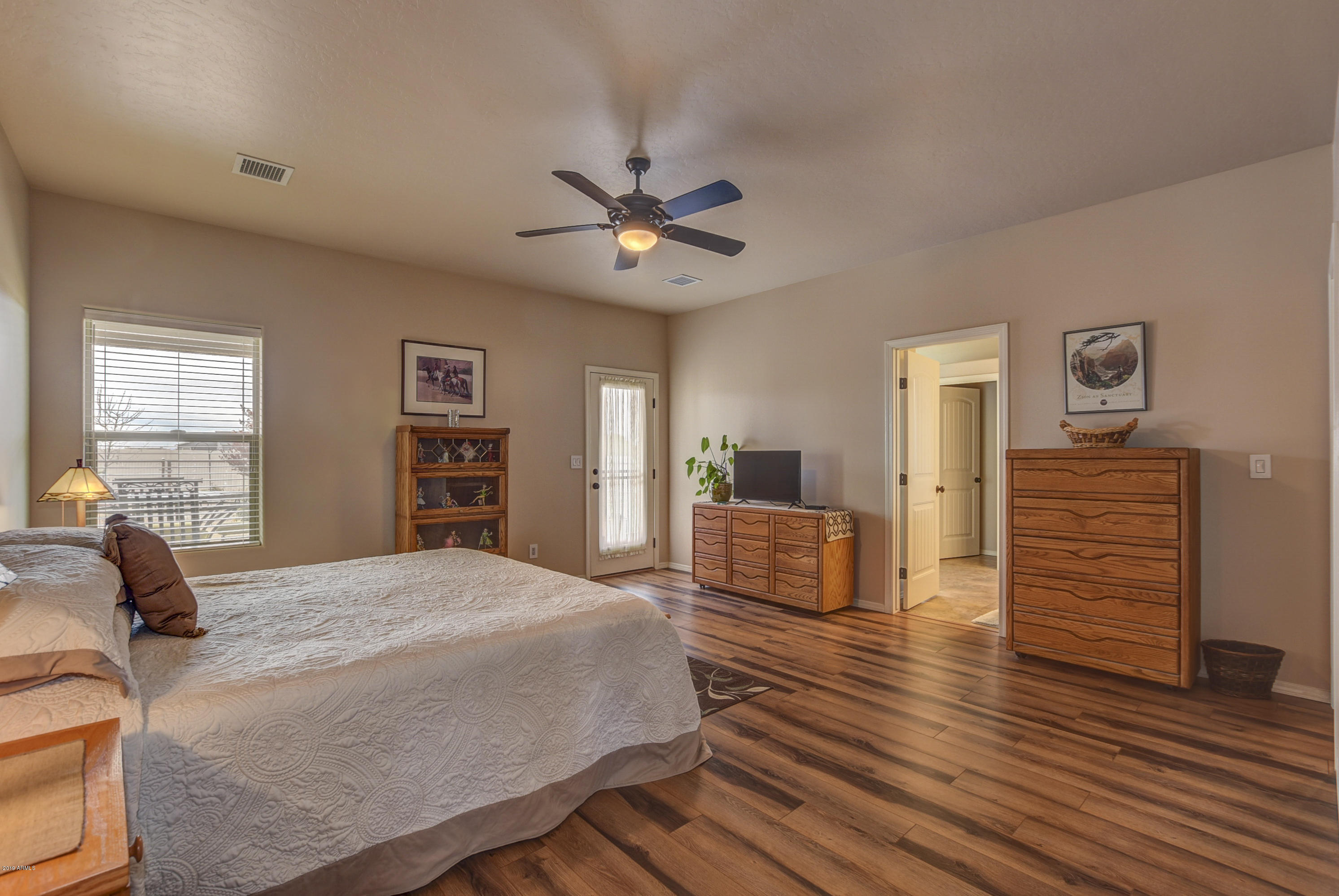 9375 East Hunters Ranch Road Prescott Valley, AZ 86315 - Photo 22 of 43 Master Bedroom