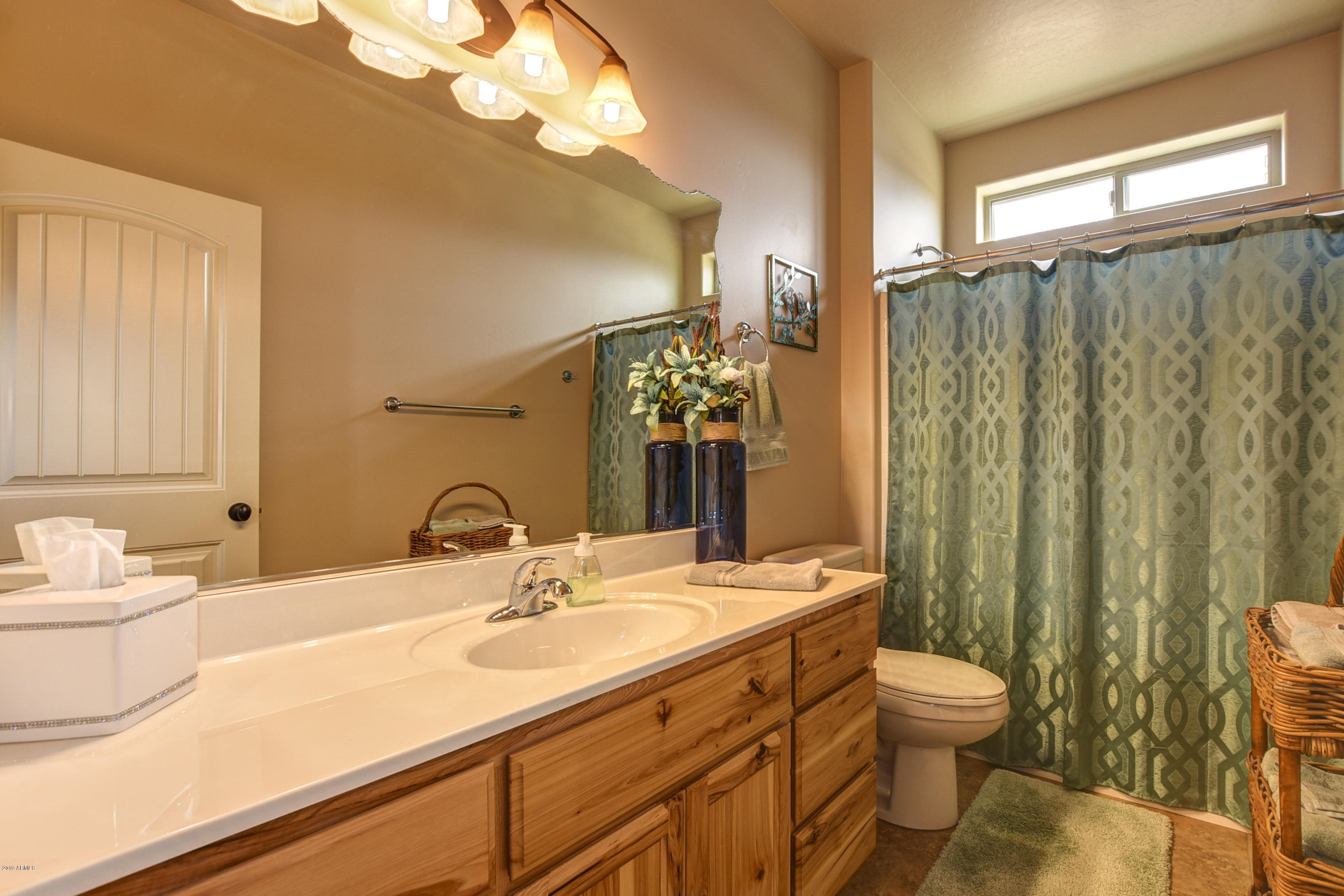 9375 East Hunters Ranch Road Prescott Valley, AZ 86315 - Photo 28 of 43 Guest Bathroom