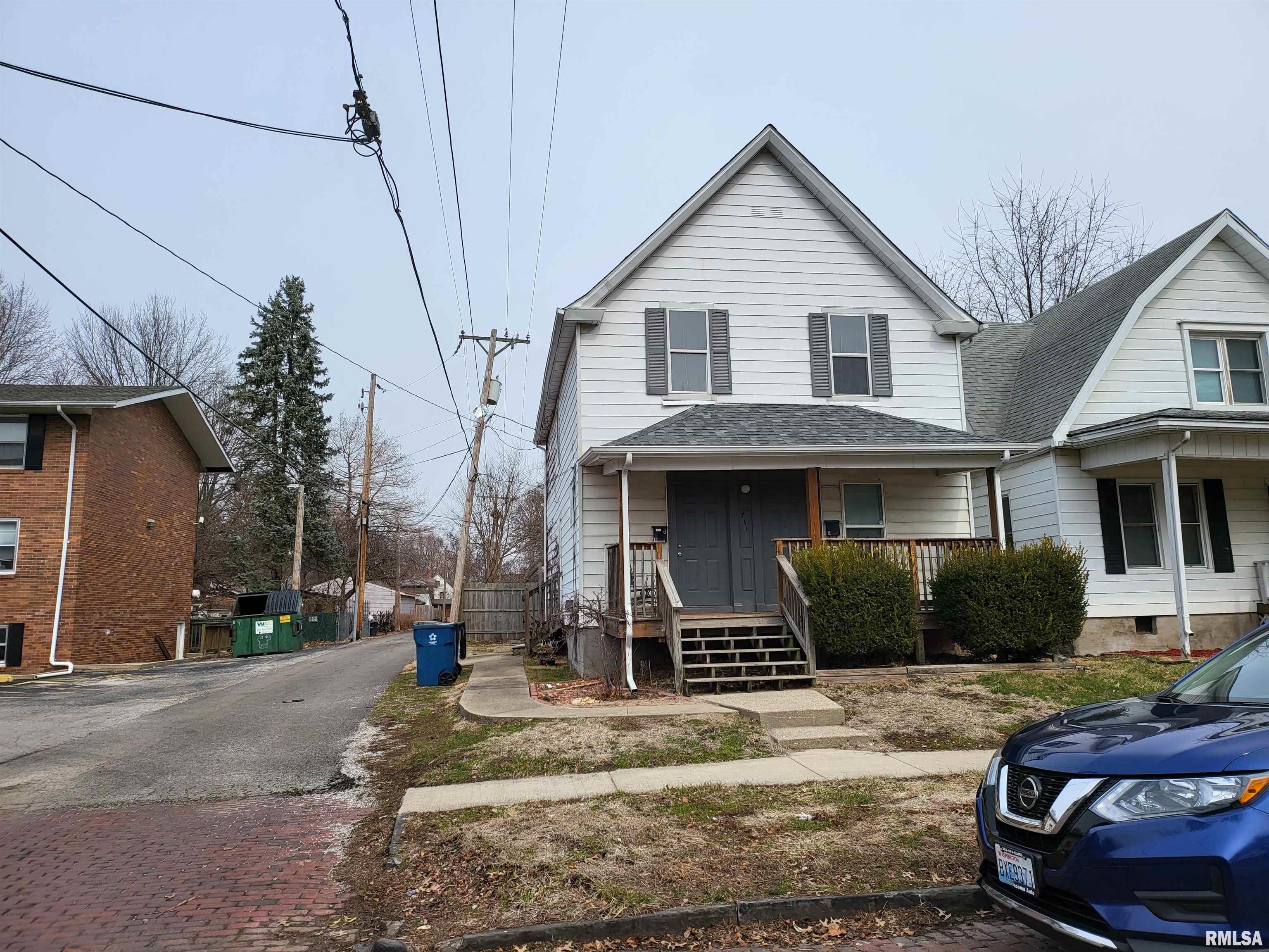 711 West Governor Street Springfield, IL 62704 - Photo 1 of 18 Gallery Image 1
