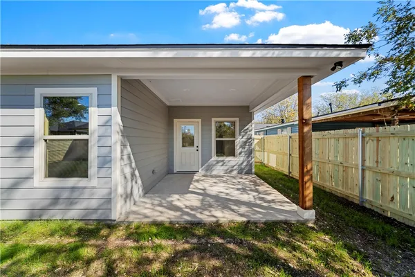$289,900 | 509 McKinley Street, McGregor, TX 76657