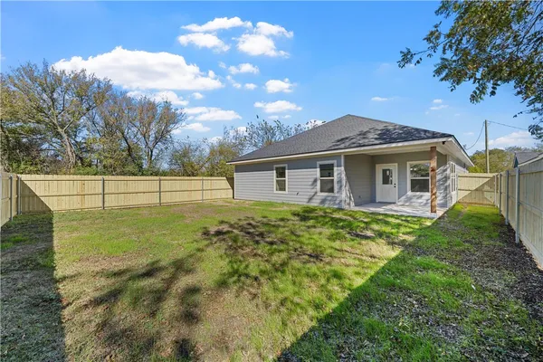 $289,900 | 509 McKinley Street, McGregor, TX 76657