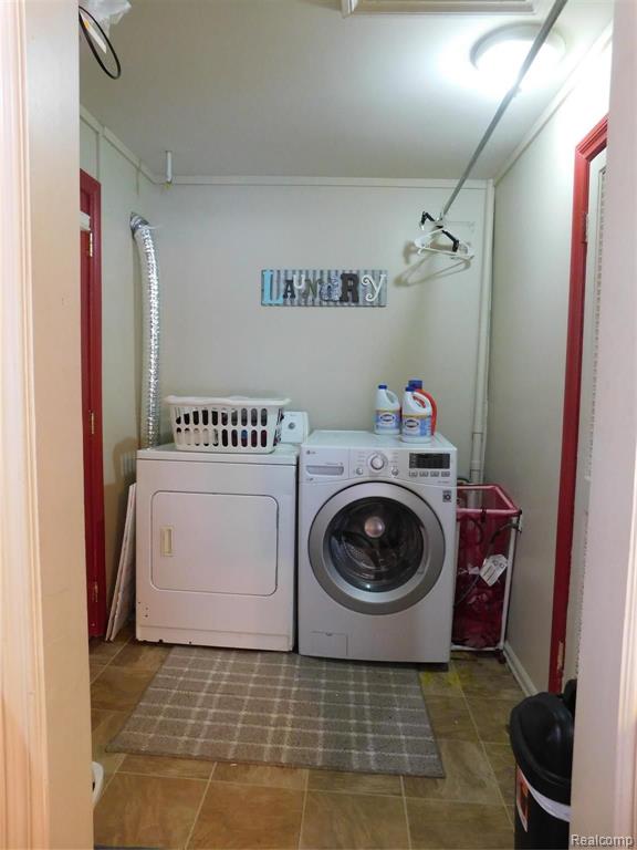 2539 Lavelle Road Flint, MI 48504 - Photo 10 of 22 Gallery Image 10