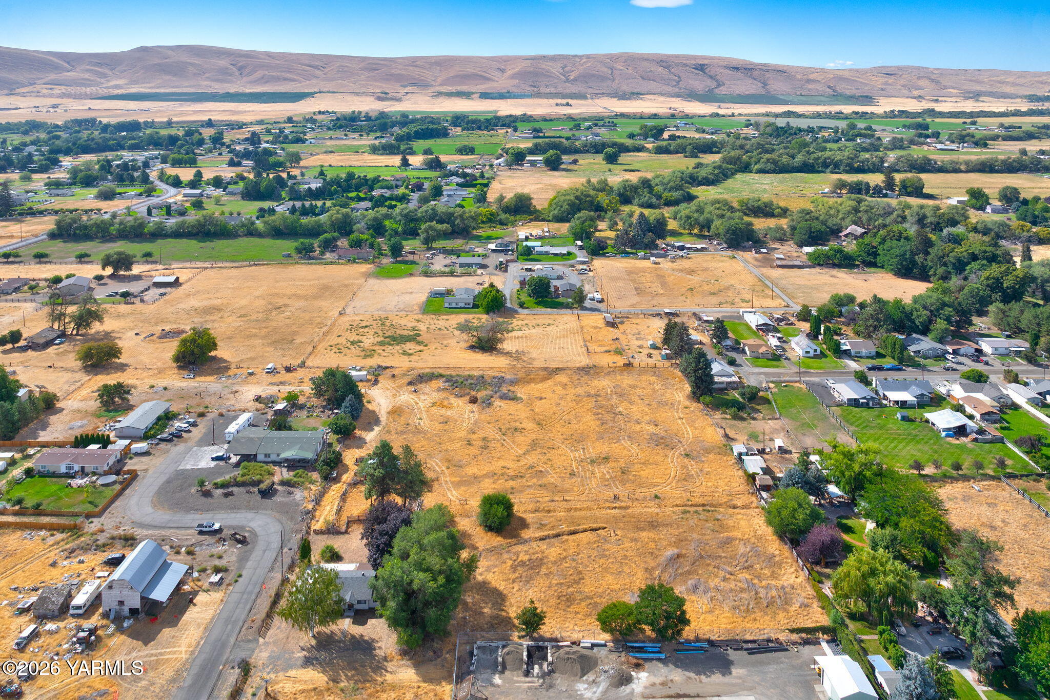 8202 Ahtanum Road Yakima, WA 98903 - Photo 8 of 25 HarrisL_260827_Ahtanum_Yakima_08