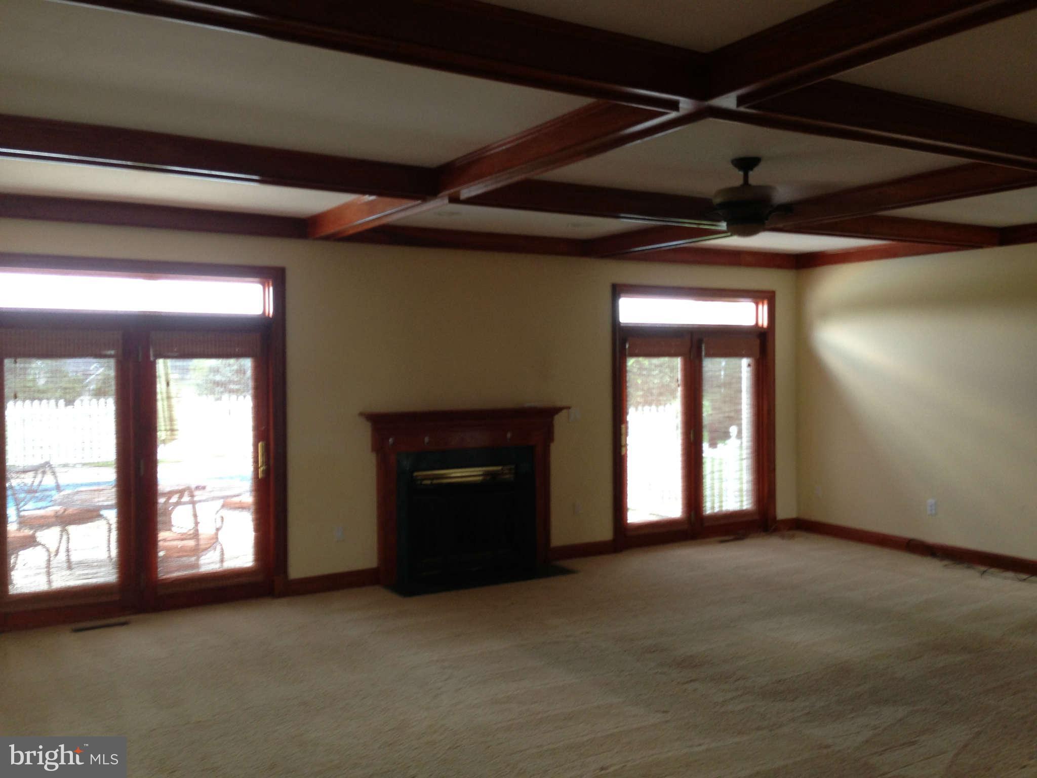 16441 Hampton Road Hamilton, VA 20158 - Photo 20 of 30 Family Room