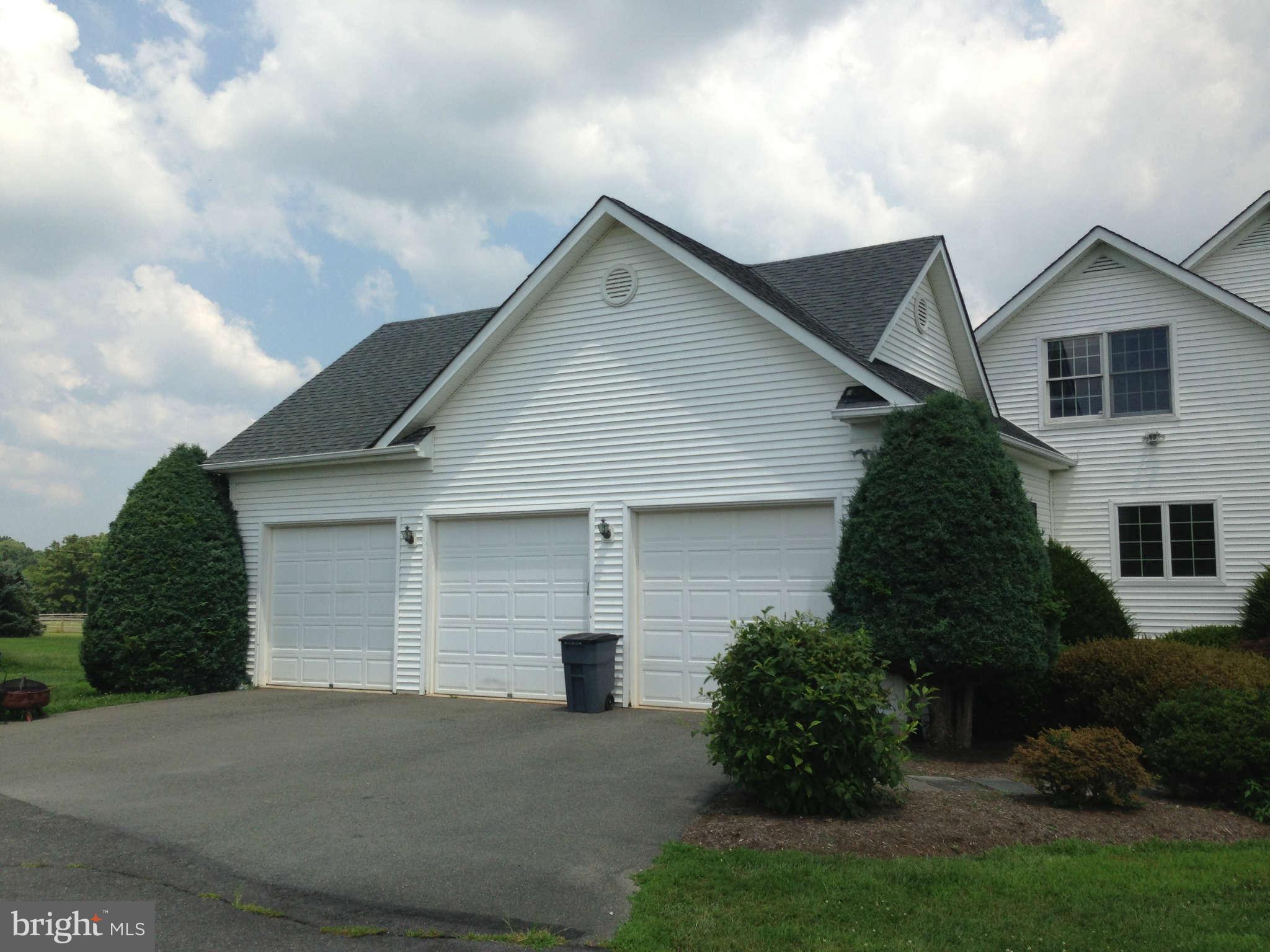 16441 Hampton Road Hamilton, VA 20158 - Photo 3 of 30 Exterior General