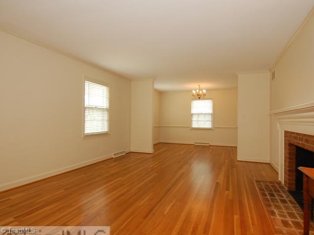 1025 Chester Road Winston-Salem, NC 27104 - Photo 3 of 16 Den/Family/Great Room.