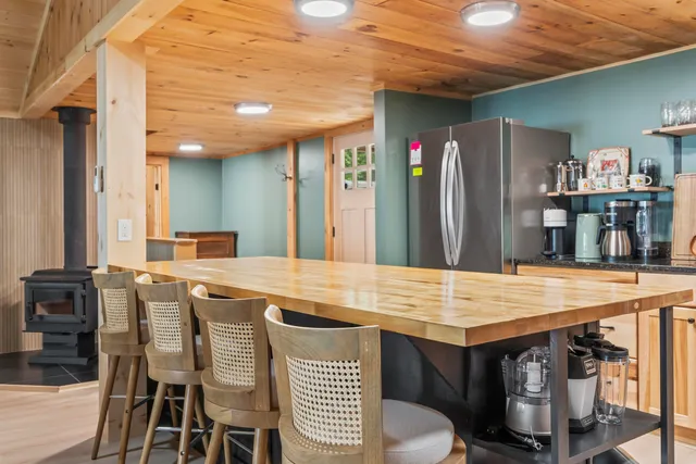 $1,799,000 | 7 Papoose Island Road, Raymond, ME 04071