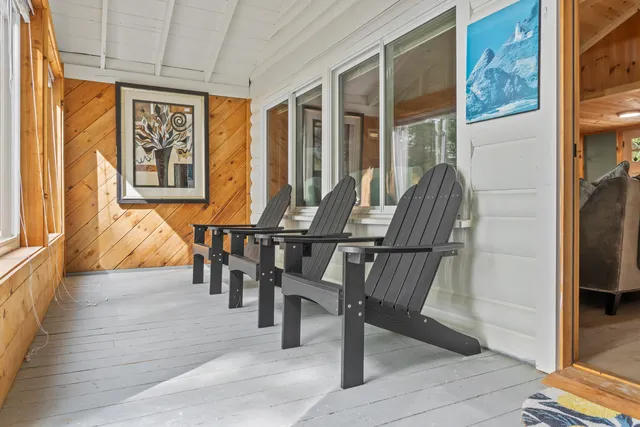 $1,799,000 | 7 Papoose Island Road, Raymond, ME 04071