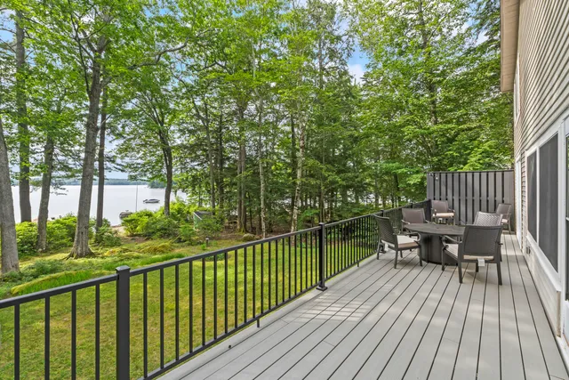 $1,789,000 | 7 Papoose Island Road, Raymond, ME 04071