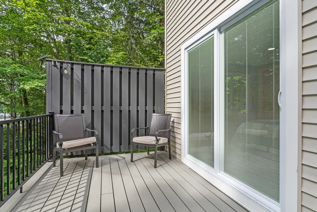 $1,789,000 | 7 Papoose Island Road, Raymond, ME 04071