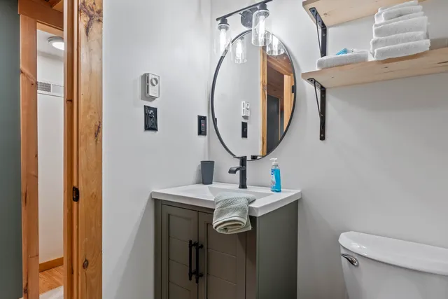 $1,799,000 | 7 Papoose Island Road, Raymond, ME 04071