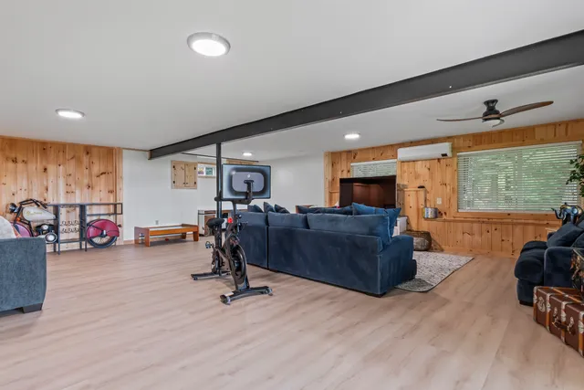 $1,799,000 | 7 Papoose Island Road, Raymond, ME 04071