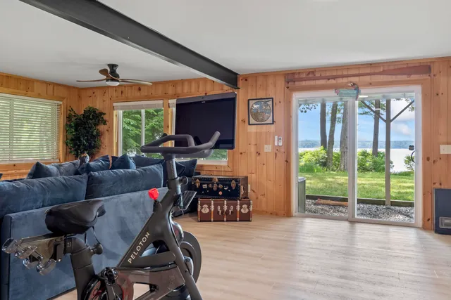 $1,789,000 | 7 Papoose Island Road, Raymond, ME 04071
