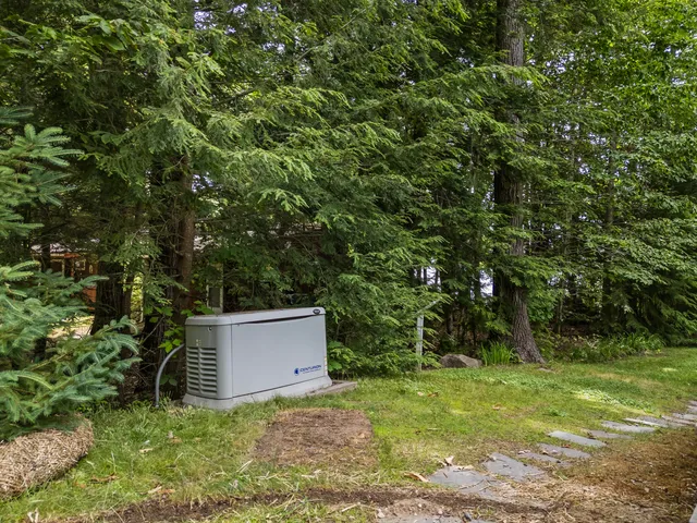 $1,789,000 | 7 Papoose Island Road, Raymond, ME 04071