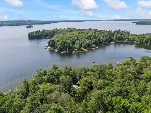 $1,799,000 | 7 Papoose Island Road, Raymond, ME 04071