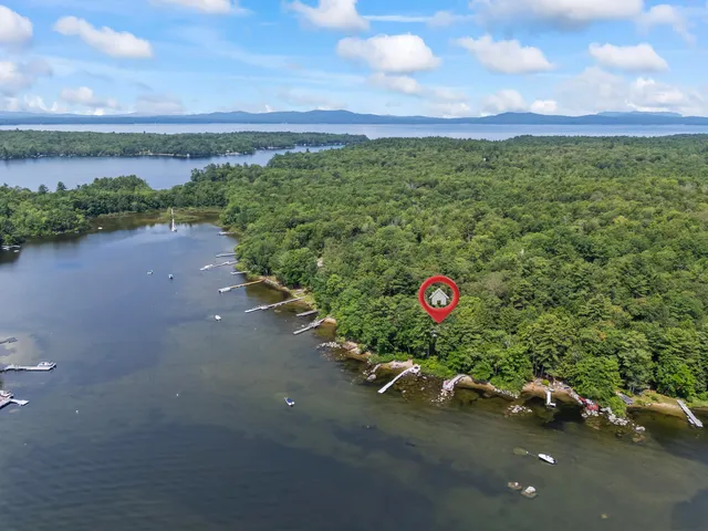 $1,799,000 | 7 Papoose Island Road, Raymond, ME 04071