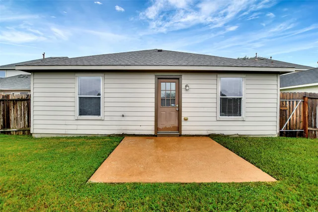 $1,695 | 12319 Chute Forest Court, Houston, TX 77014