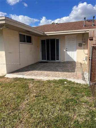$3,600 | 5782 Southwest 61st Street, Unit 5782, Miami, FL 33143