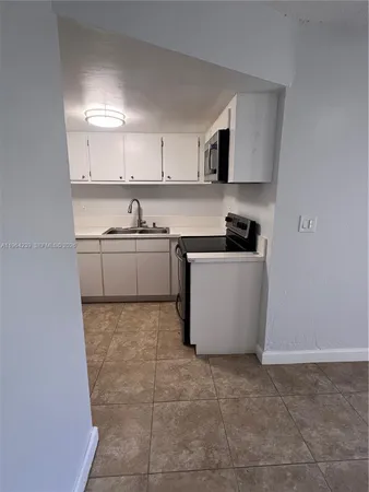 $3,600 | 5782 Southwest 61st Street, Unit 5782, Miami, FL 33143