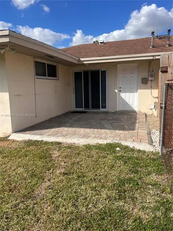 $3,600 | 5782 Southwest 61st Street, Unit 5782, Miami, FL 33143