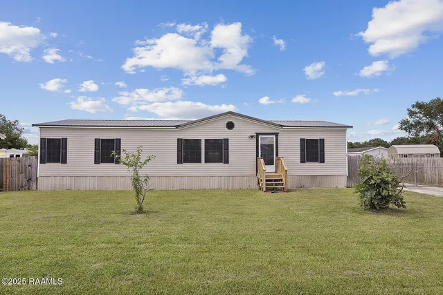 $148,900 | 105 Lovely Iris Lane, Duson, LA 70529
