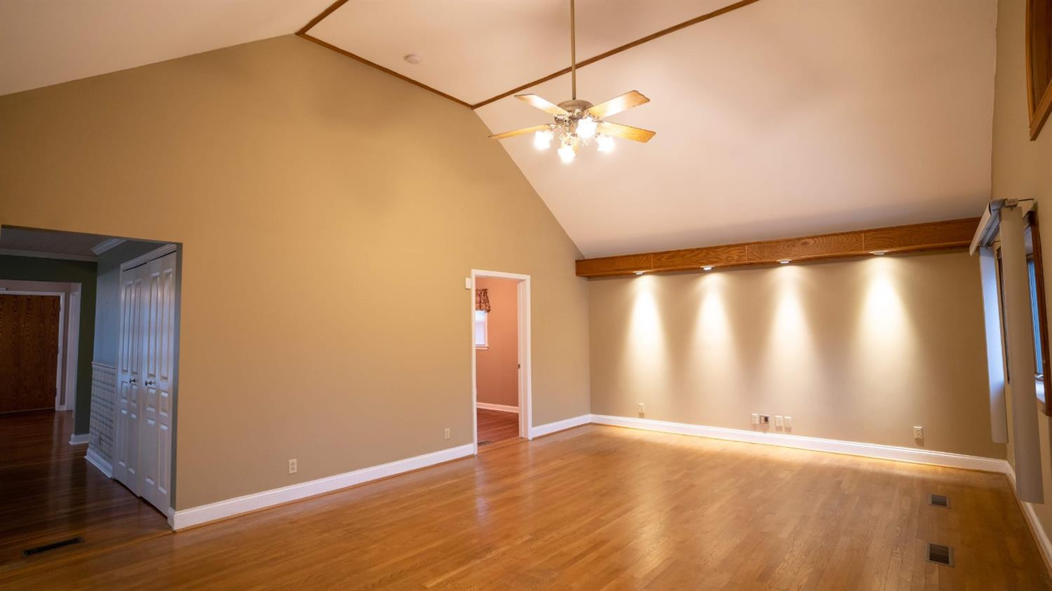 810 Carneal Road Lexington, KY 40505 - Photo 9 of 42 Photo 9