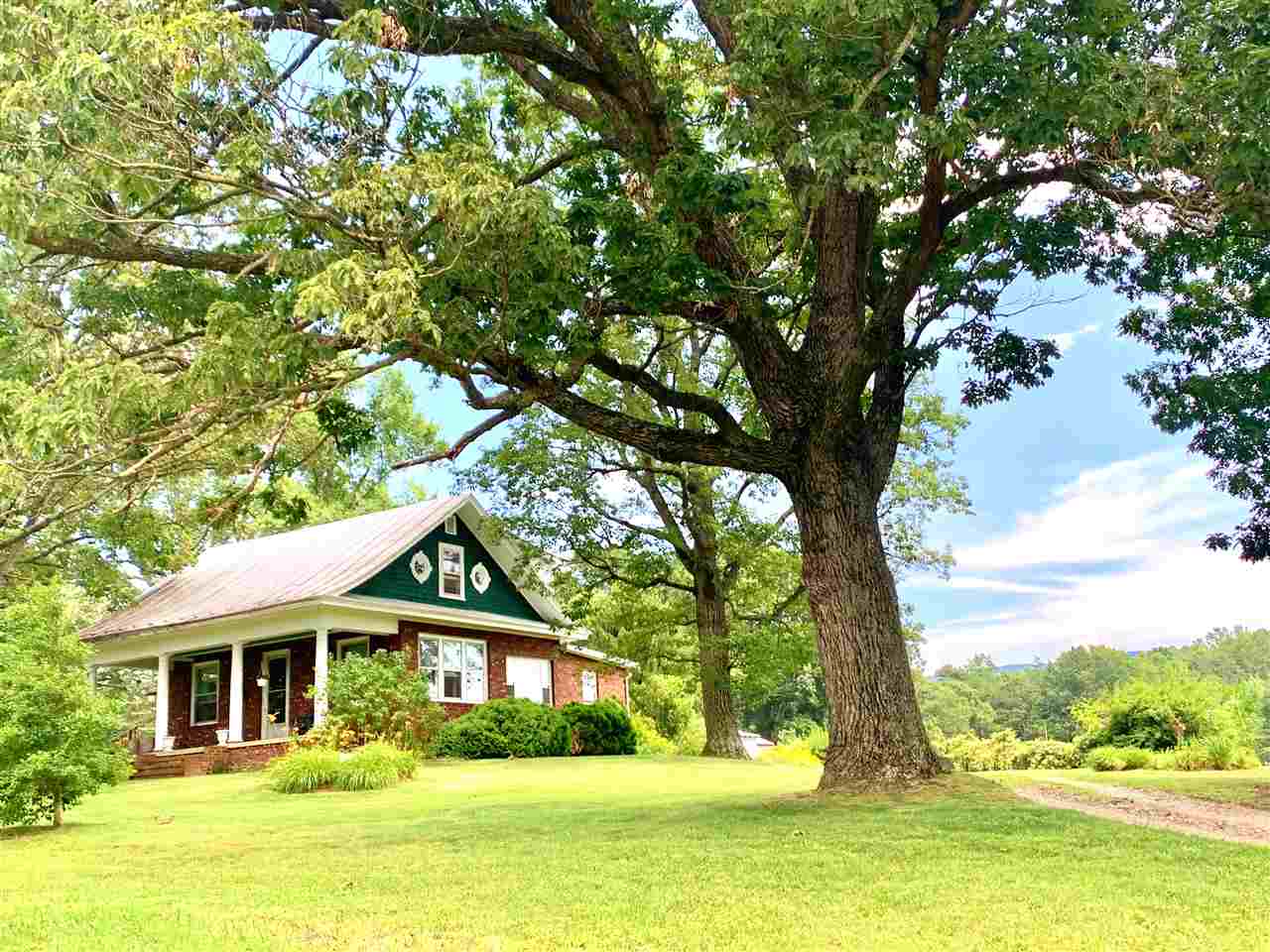 402 Wilda Road Stuarts Draft, VA 24477 - Photo 1 of 39 Gallery Image 1
