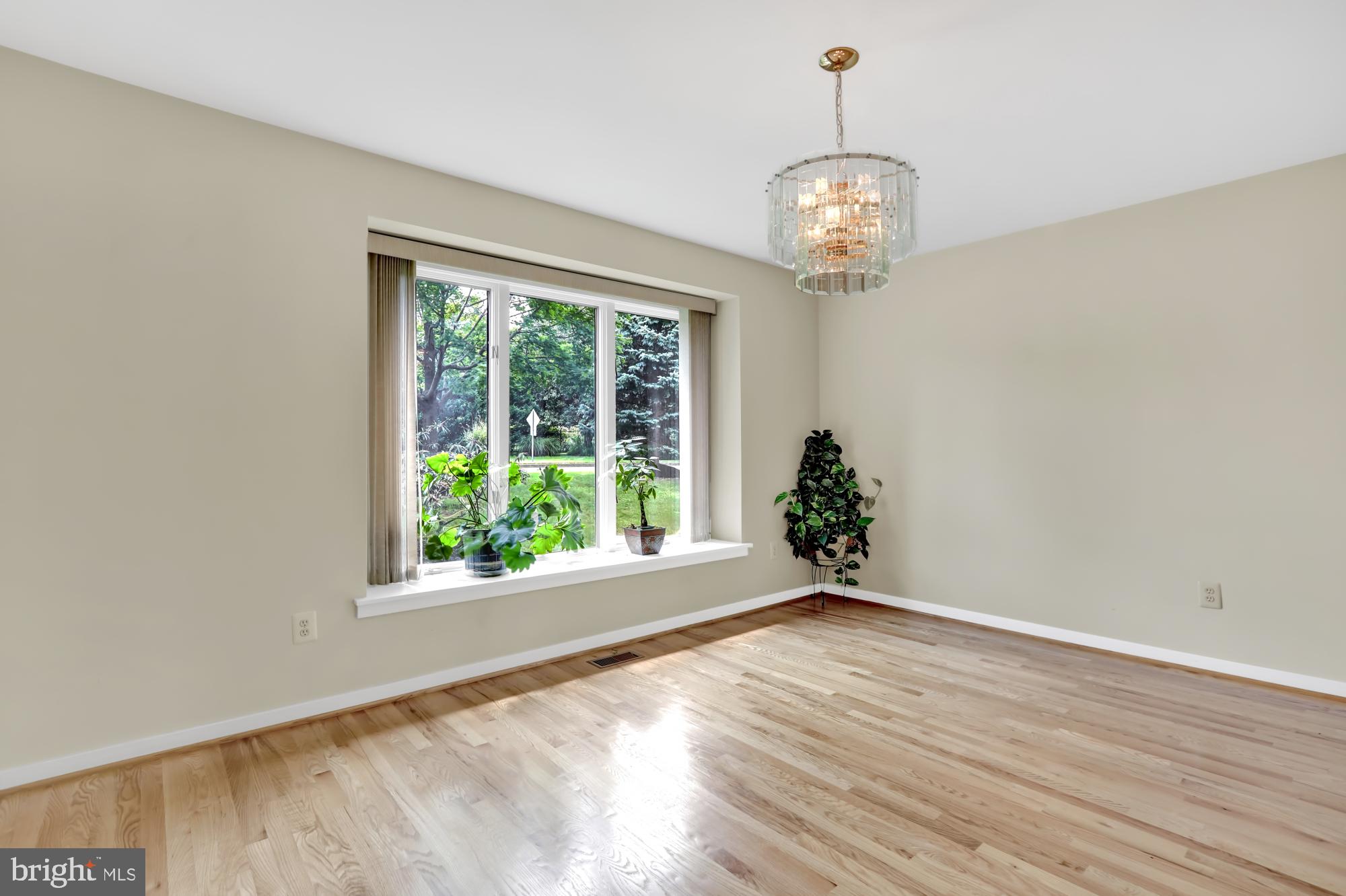 22 Rocking Horse Way Southampton, PA 18966 - Photo 8 of 37 Dining room