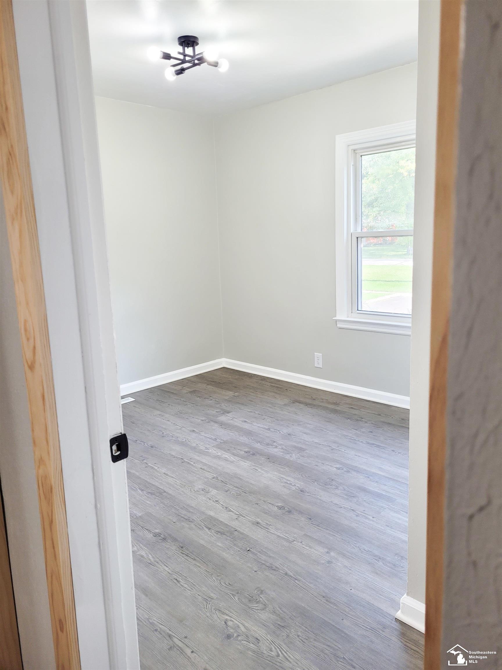 15475 Dayton Road Monroe, MI 48161 - Photo 18 of 24 Downstairs bedroom 3