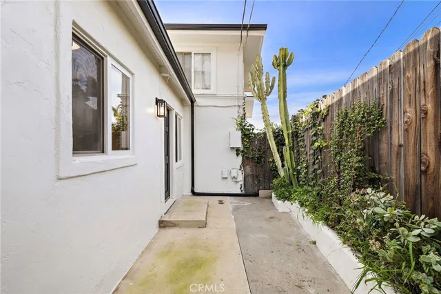 a view of a front door of the house