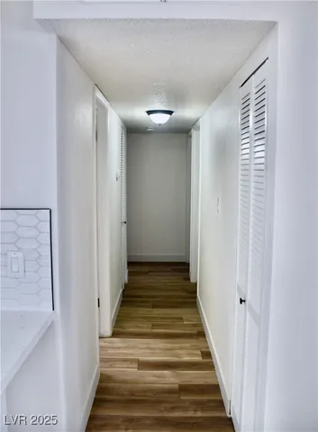 $2,500 | 6520 Evergreen Avenue, Las Vegas, NV 89107