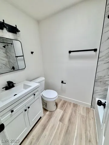 $2,500 | 6520 Evergreen Avenue, Las Vegas, NV 89107