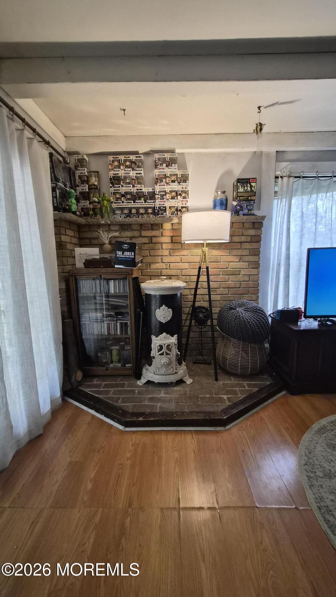 98 New Monmouth Road Middletown, NJ 07748 - Photo 9 of 20 Living Room