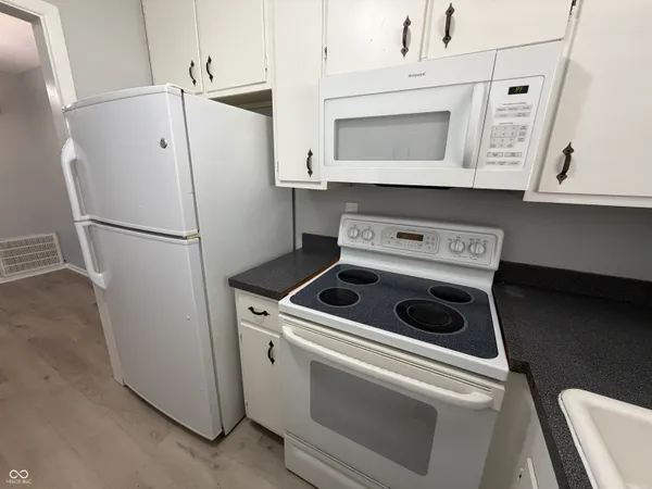 $1,099 | 6474 Lupine Terrace, Indianapolis, IN 46224