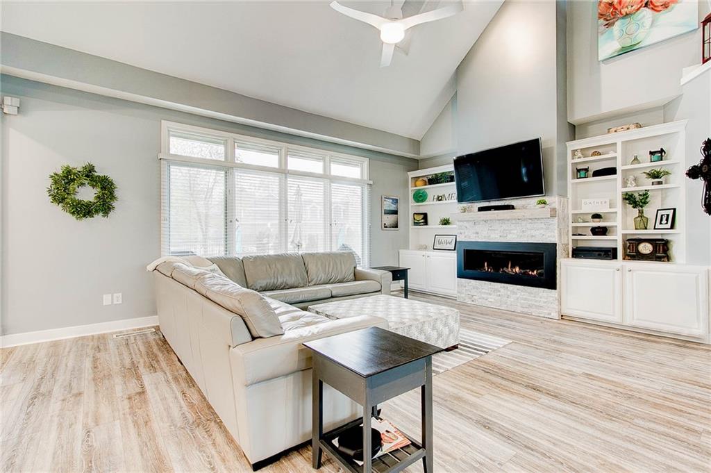 6711 Riverside Way Fishers, IN 46038 - Photo 10 of 58 Gallery Image 10