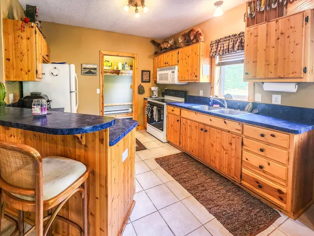$370,000 | 10547 Vermeil Drive Northeast, Deer River, MN 56636