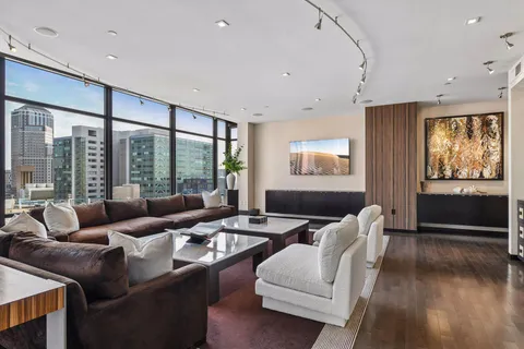 $575,000 | 201 South 11th Street, Unit 1120, Minneapolis, MN 55403